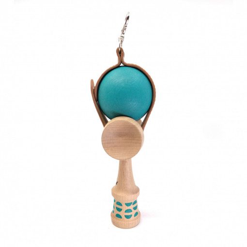 Joc de îndemânare Kendama din lemn Soovra, cu două cupe de prindere și suport din piele ecologică3